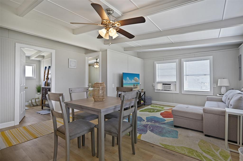 611 Fort Velasco Drive, Surfside Beach, Texas image 11