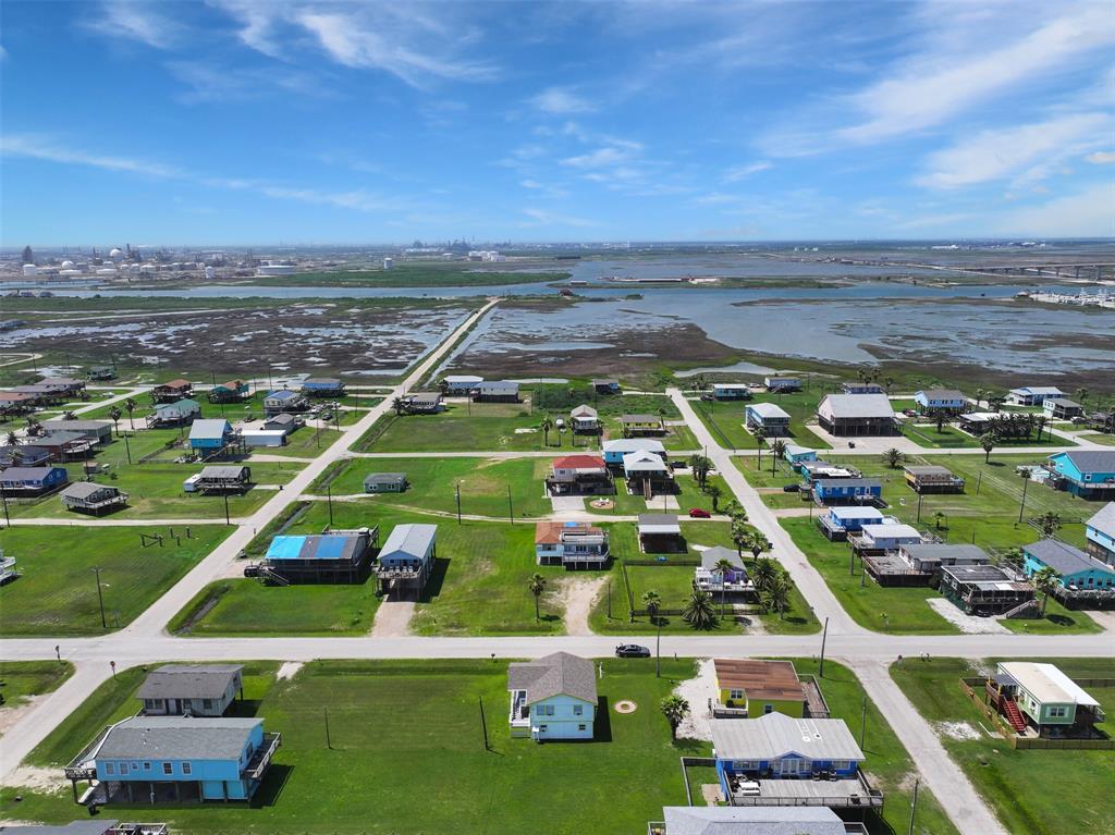 611 Fort Velasco Drive, Surfside Beach, Texas image 4