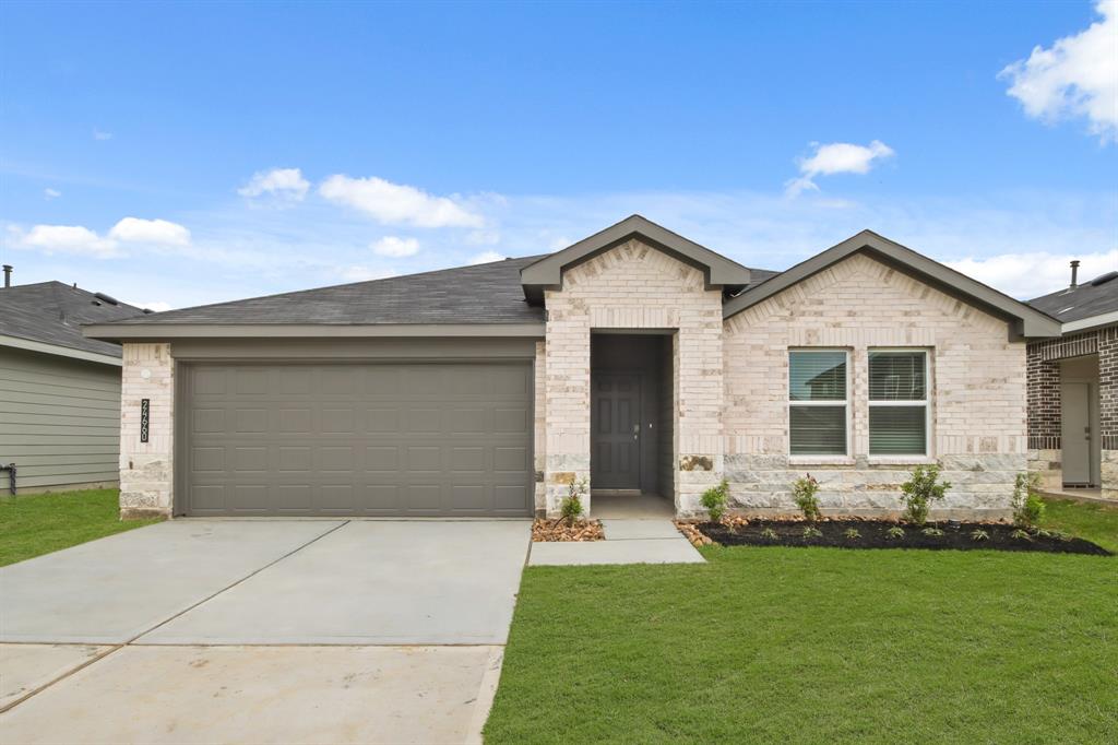 24660 Eastern Pine Trail, Magnolia, Texas image 1