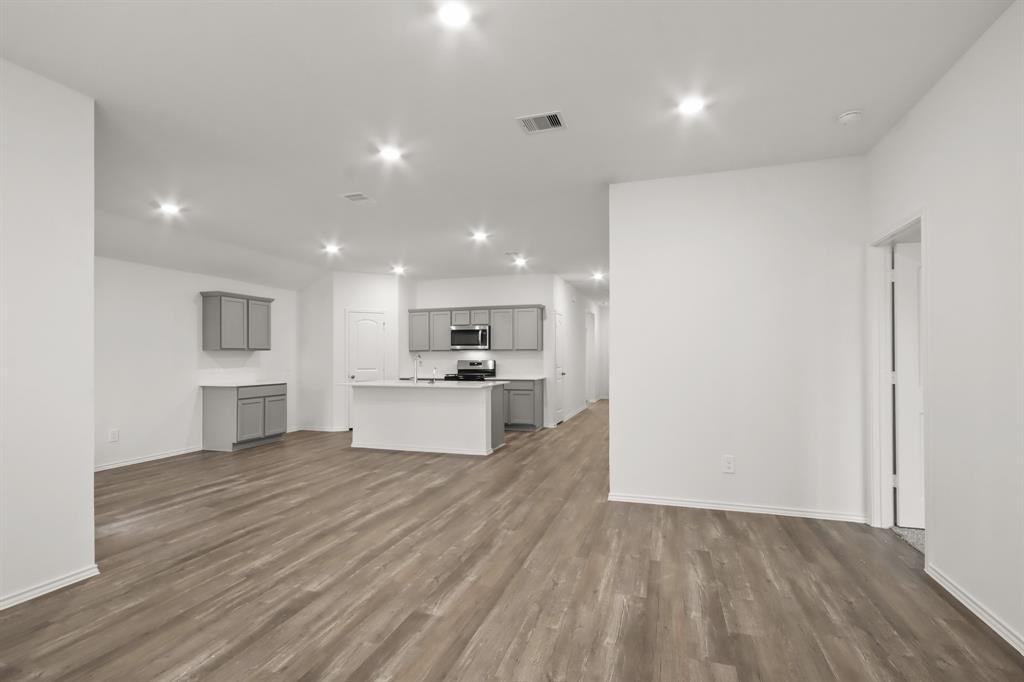 24660 Eastern Pine Trail, Magnolia, Texas image 4