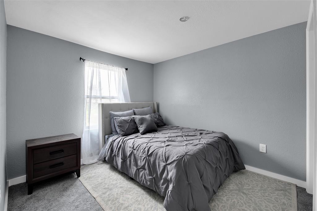 1016 Apache Street, Houston, Texas image 8