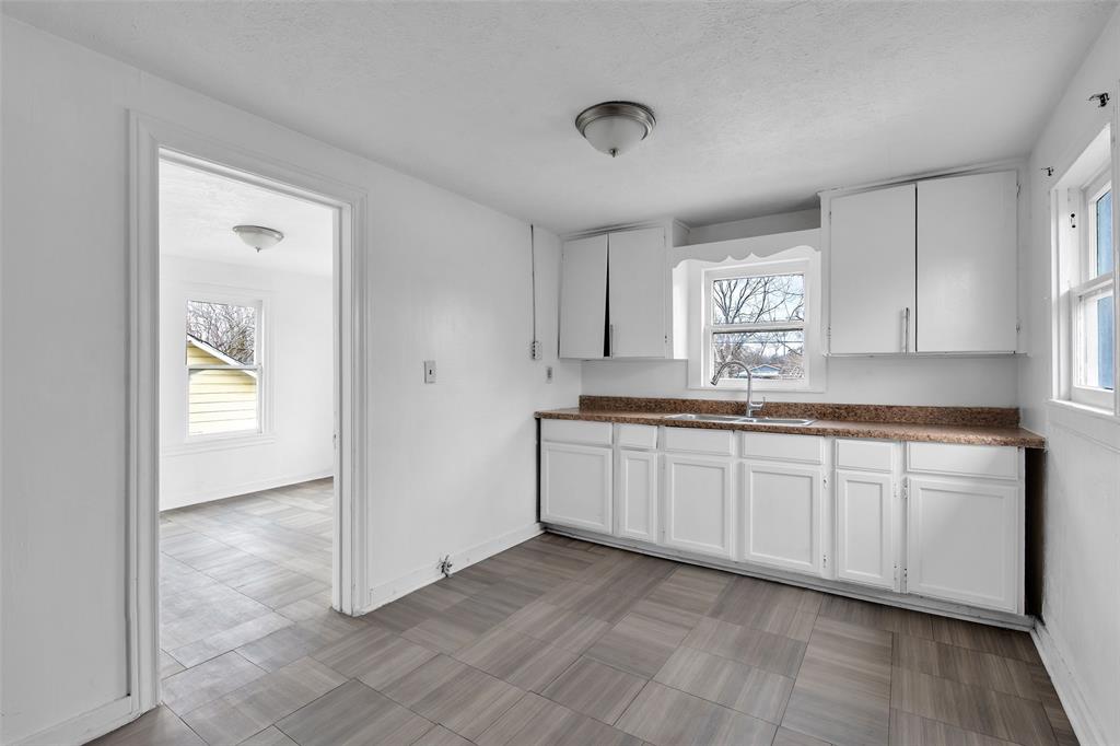 1016 Apache Street, Houston, Texas image 12