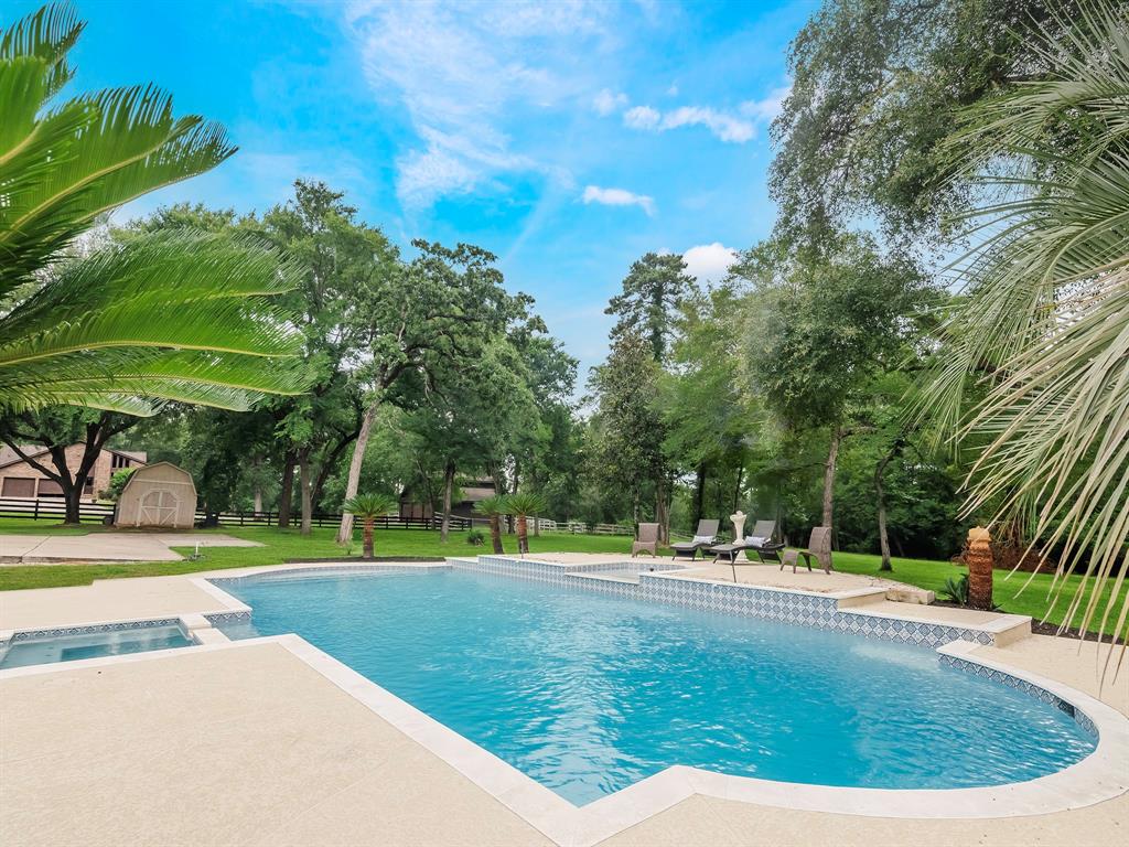 23226 Oak Hollow Lane