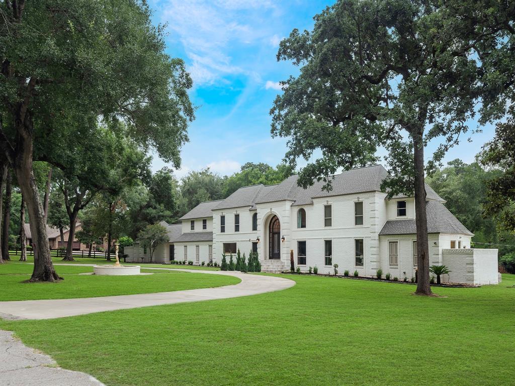 23226 Oak Hollow Lane