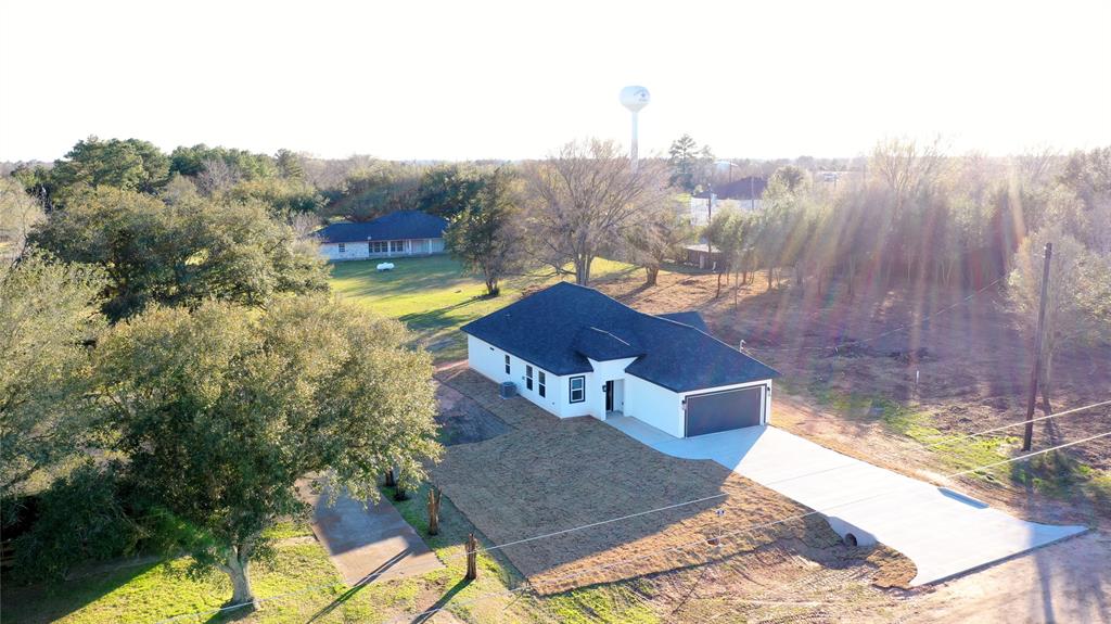 519 Marigold Drive, Prairie View, Texas image 2