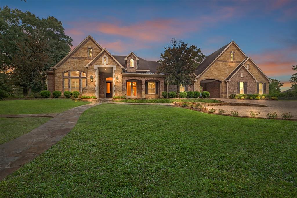 19309 Whispering Grove