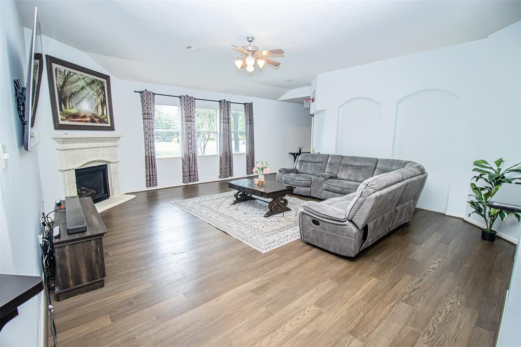 15102 Dry Ridge Court, Humble, Texas image 6