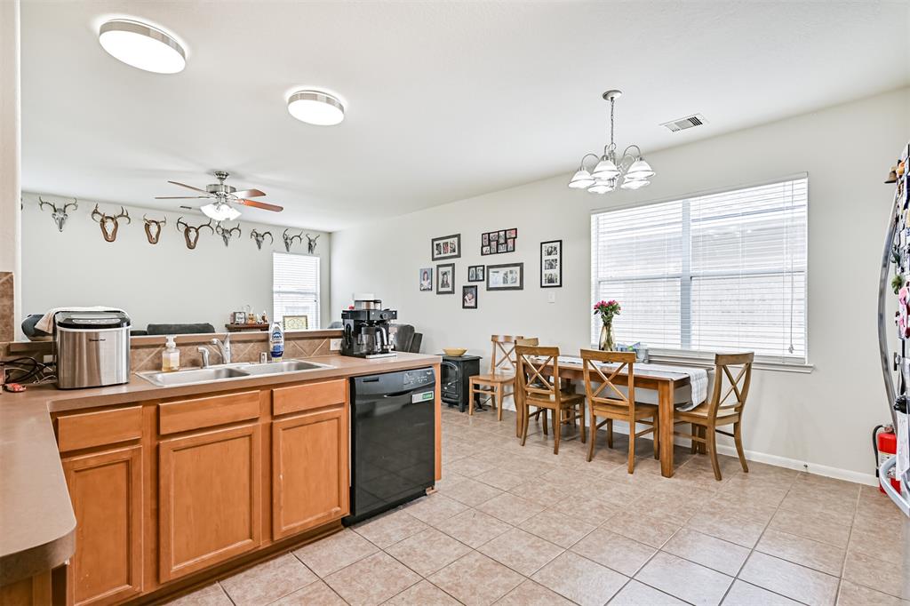3513 Silvercrest Drive Dr, Texas City, Texas image 14