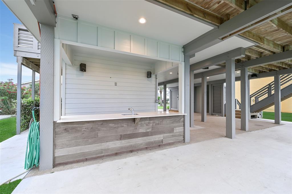 13957 Grambo Boulevard, Galveston, Texas image 35