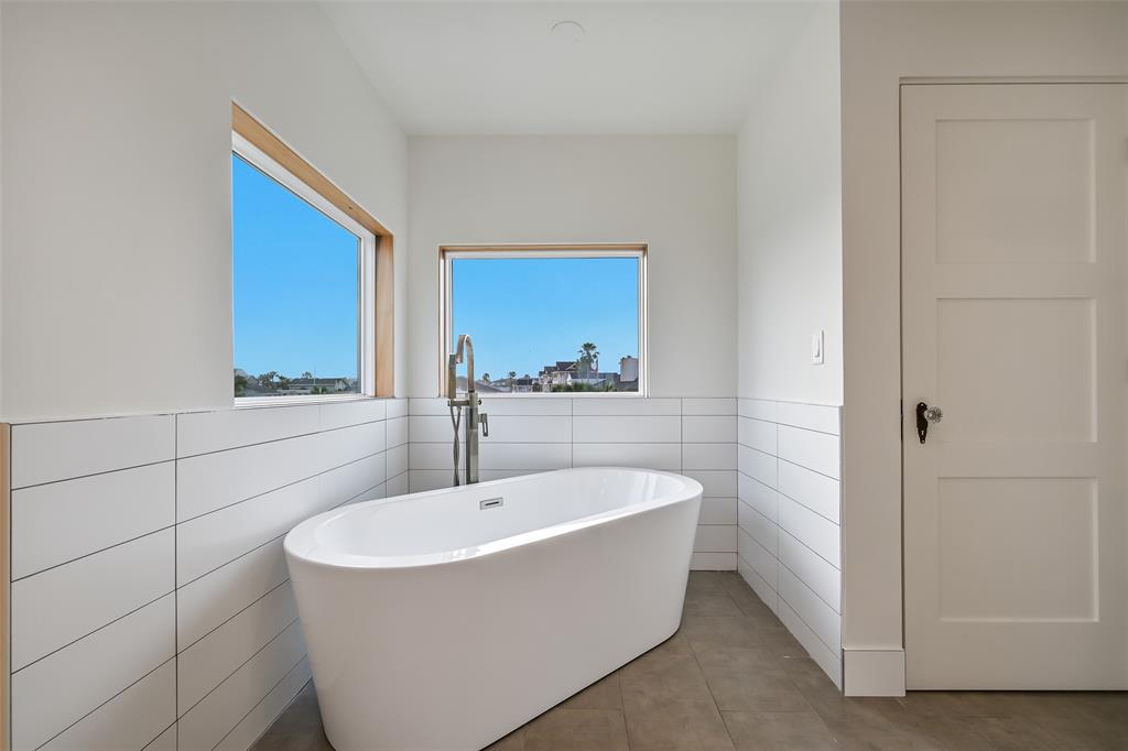 13957 Grambo Boulevard, Galveston, Texas image 31
