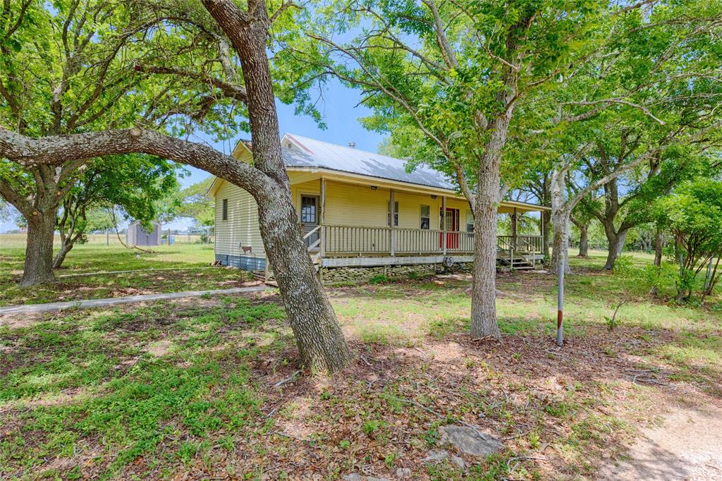 3814 Maeker Road, Flatonia, Texas image 24