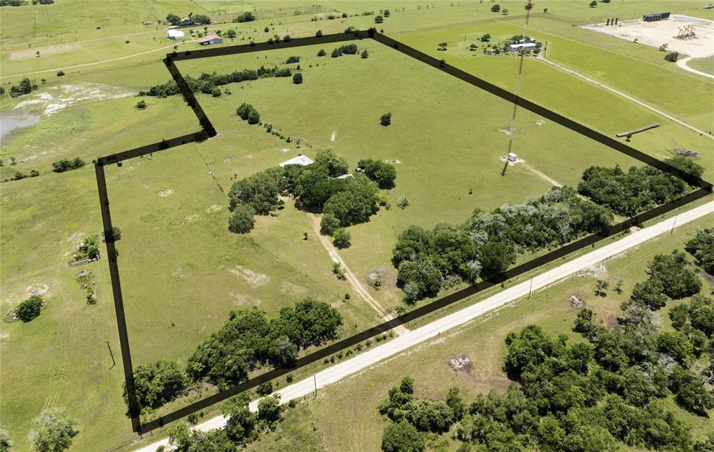 3814 Maeker Road, Flatonia, Texas image 5