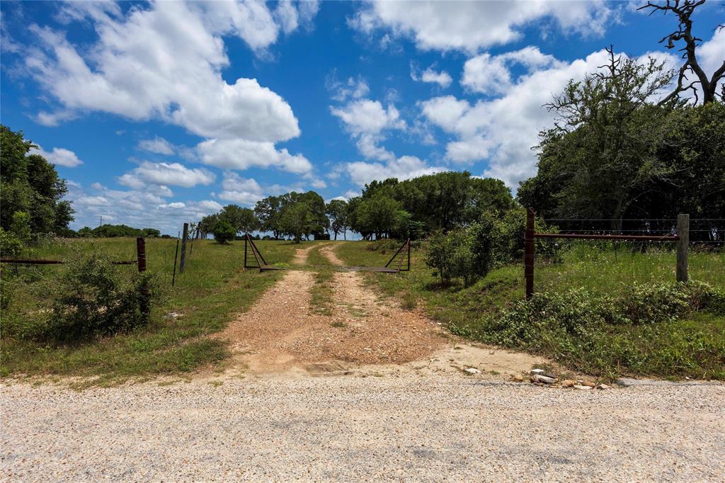 3814 Maeker Road, Flatonia, Texas image 27