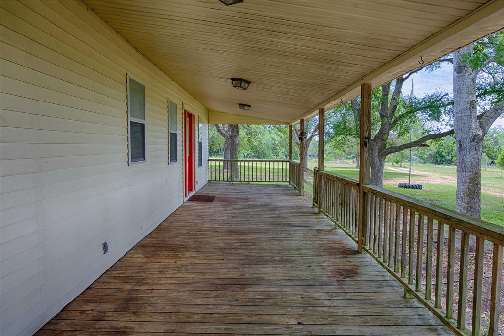 3814 Maeker Road, Flatonia, Texas image 20