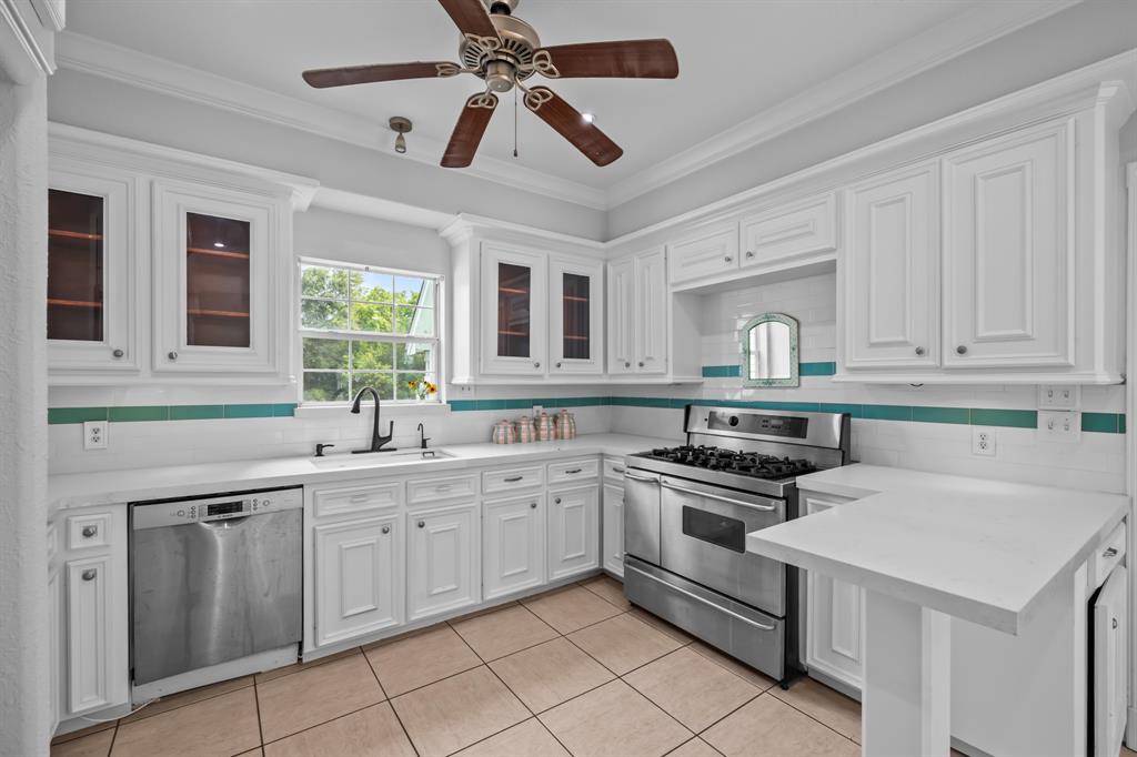 2350 Hawk Meadows, Pearland, Texas image 10