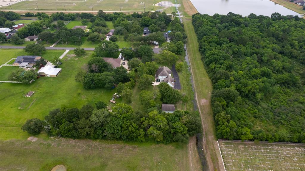 2350 Hawk Meadows, Pearland, Texas image 31