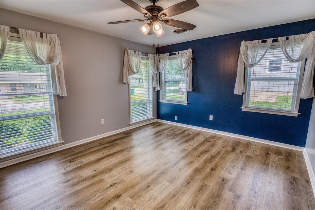 904 Mae Way, Brenham, Texas image 24