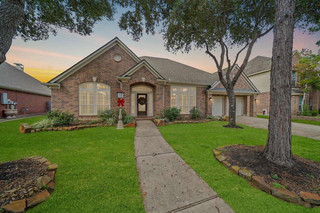 25602 Creston Meadow Drive, Richmond, Texas image 2