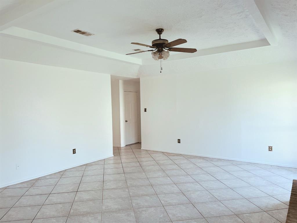 10603 Village Trail Drive, Houston, Texas image 5