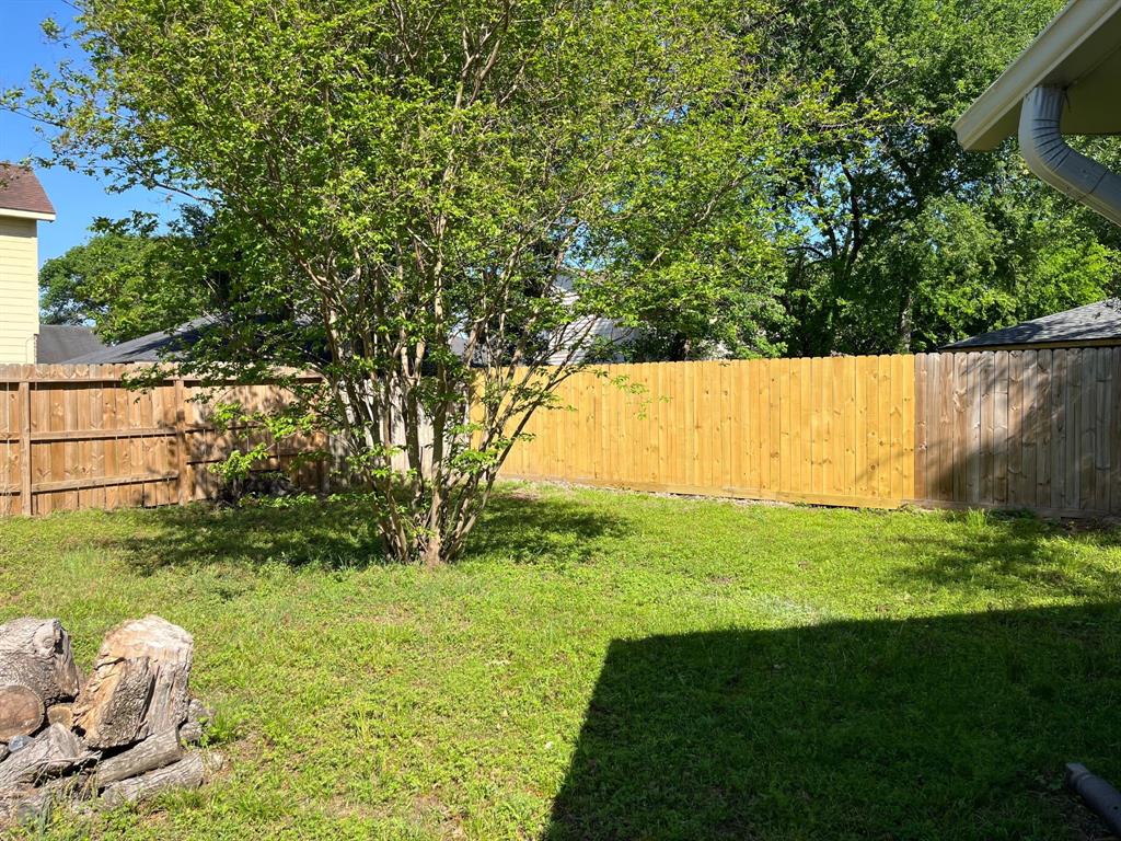 10603 Village Trail Drive, Houston, Texas image 14