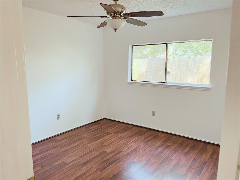 10603 Village Trail Drive, Houston, Texas image 11