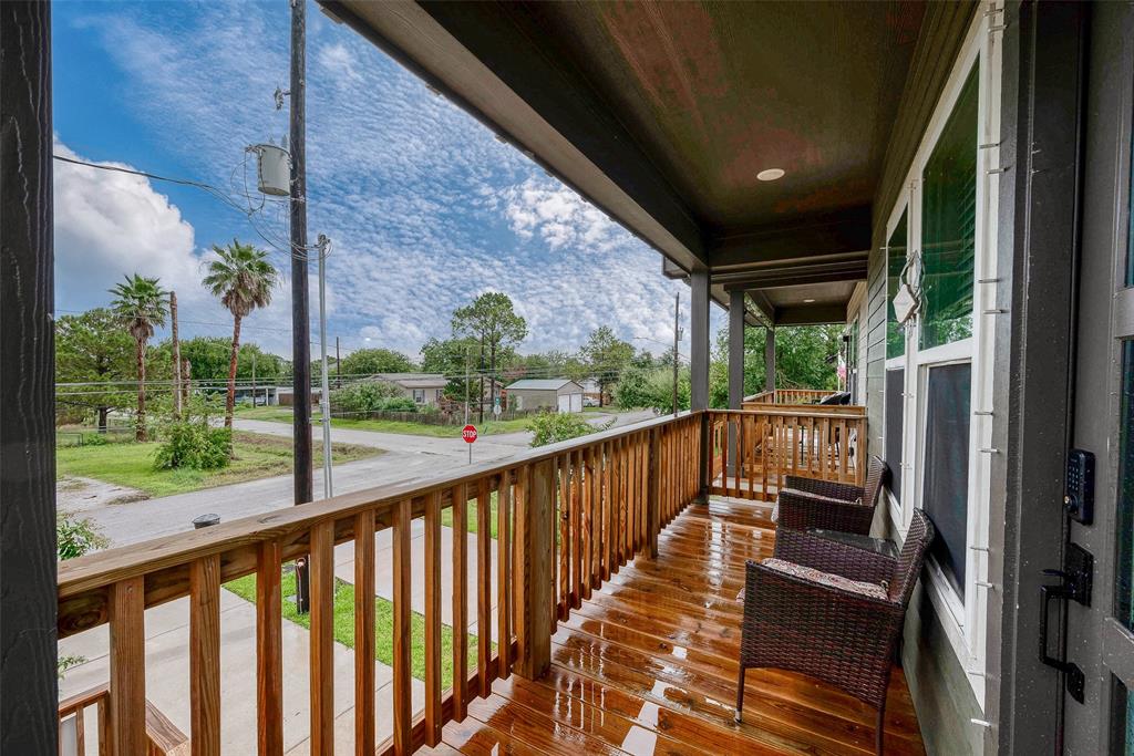 444 6th Street, San Leon, Texas image 6