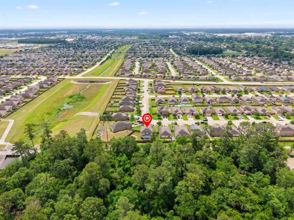 8843 Leclaire Meadow Drive, Humble, Texas image 23