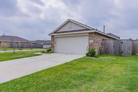 Single Family Residence in Baytown TX 4222 Palmetto Grove Lane.jpg