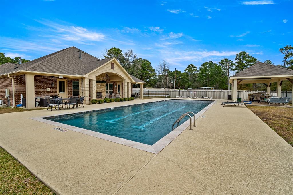 5717 Lakeside Villas Court, Conroe, Texas image 22