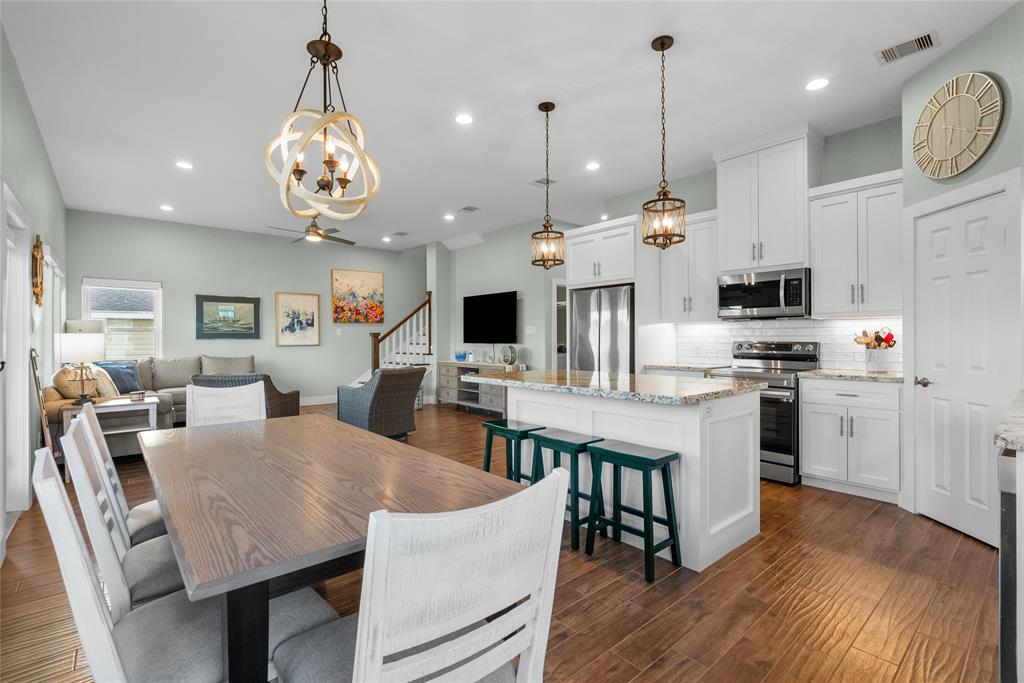 22318 Vista Del Mar