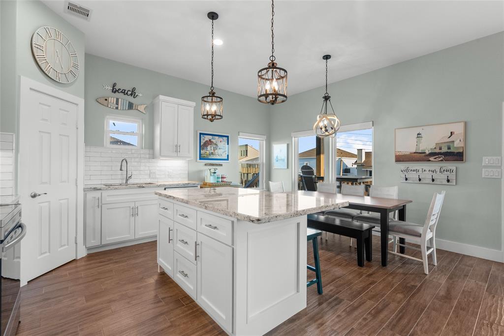 22318 Vista Del Mar
