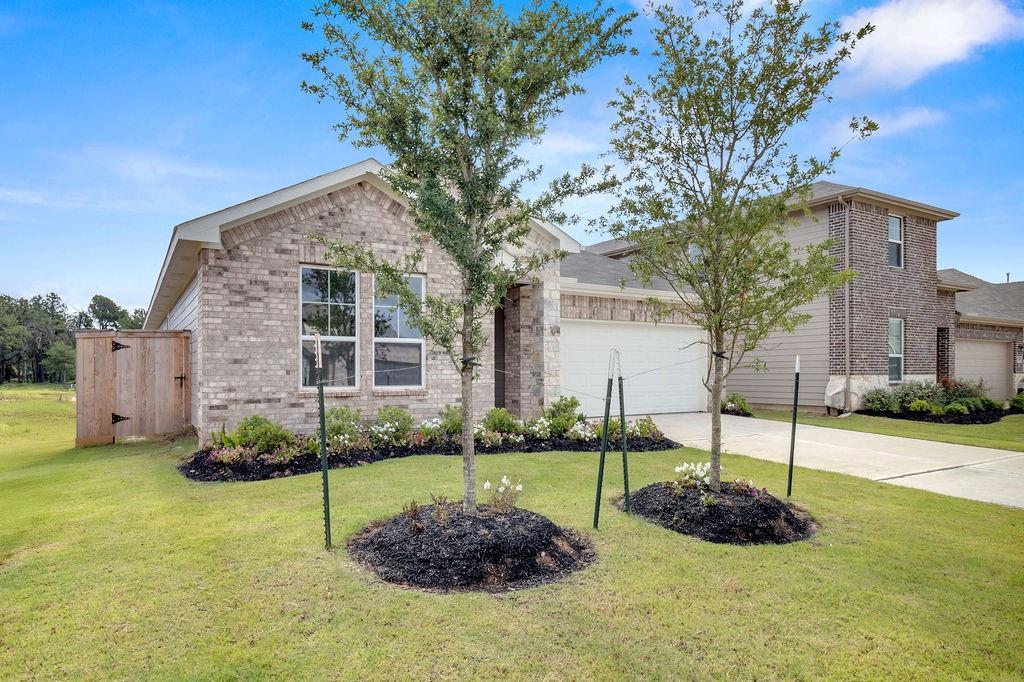 4035 Colony River Rock Boulevard