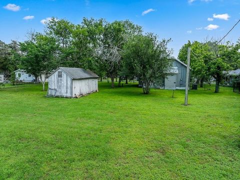 A home in Schulenburg