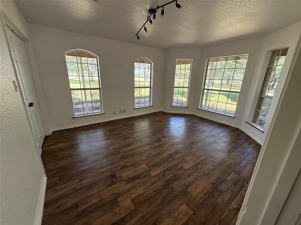 584 Old Antioch Road, Smithville, Texas image 6