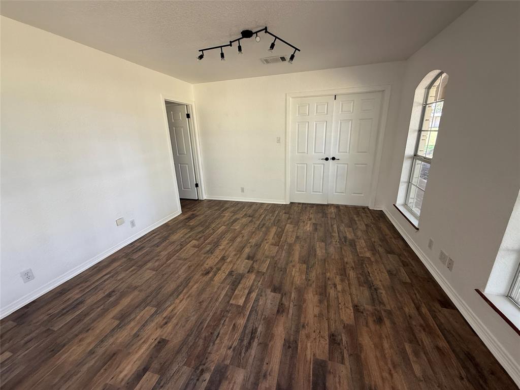 584 Old Antioch Road, Smithville, Texas image 7