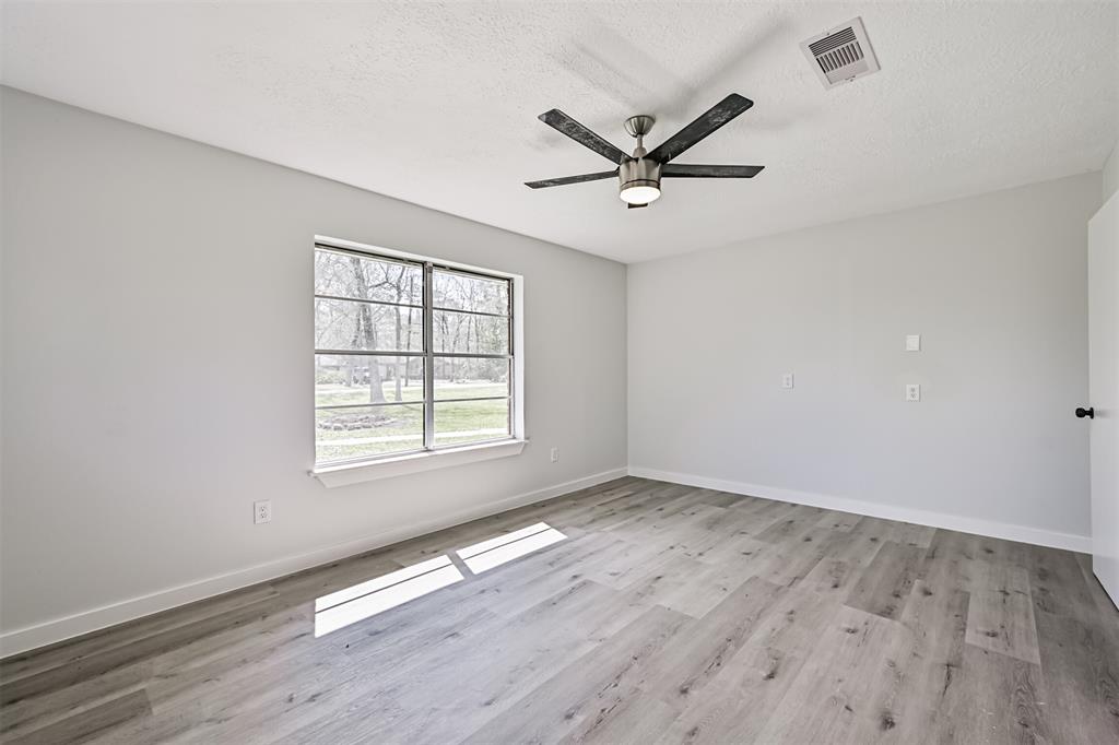1201 Shady Oak Lane, Dickinson, Texas image 22