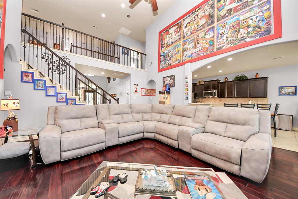 745 Somerset Landing Lane, League City, Texas image 17
