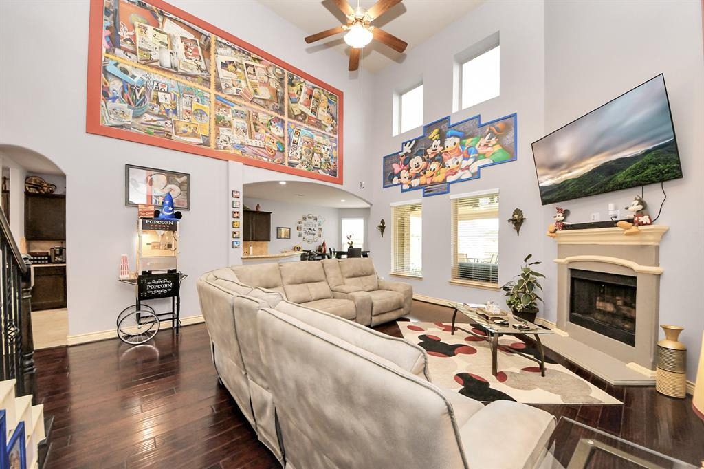 745 Somerset Landing Lane, League City, Texas image 16
