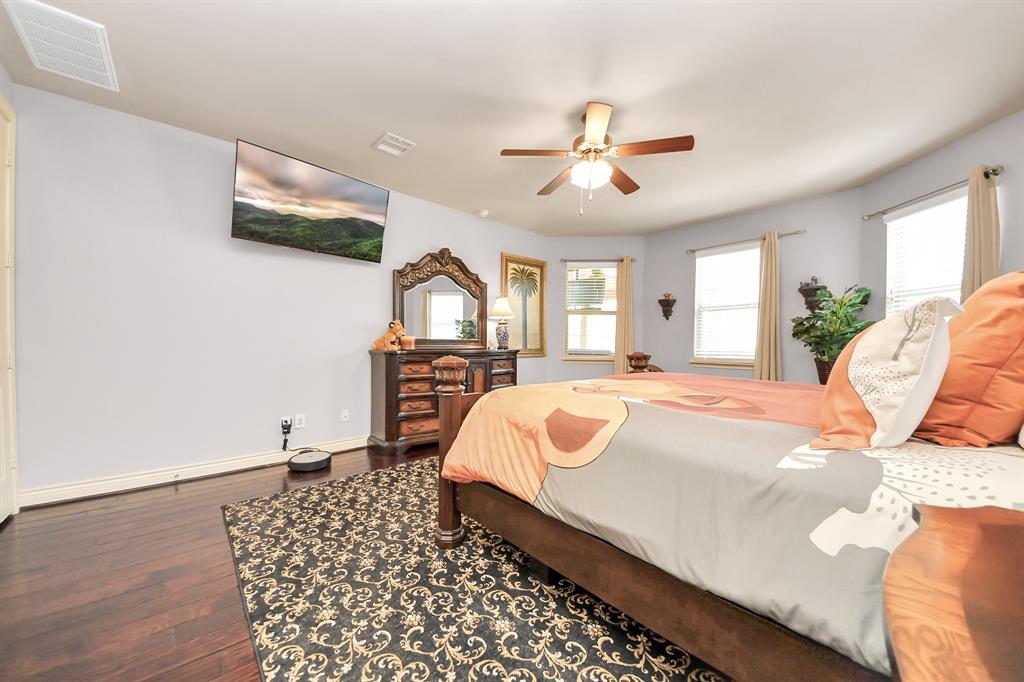 745 Somerset Landing Lane, League City, Texas image 28