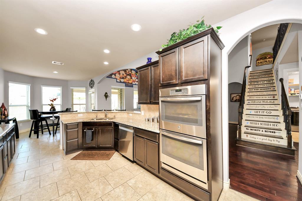 745 Somerset Landing Lane, League City, Texas image 20