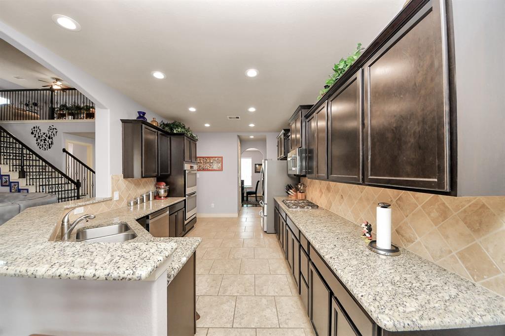 745 Somerset Landing Lane, League City, Texas image 23