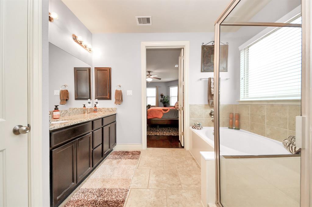745 Somerset Landing Lane, League City, Texas image 31