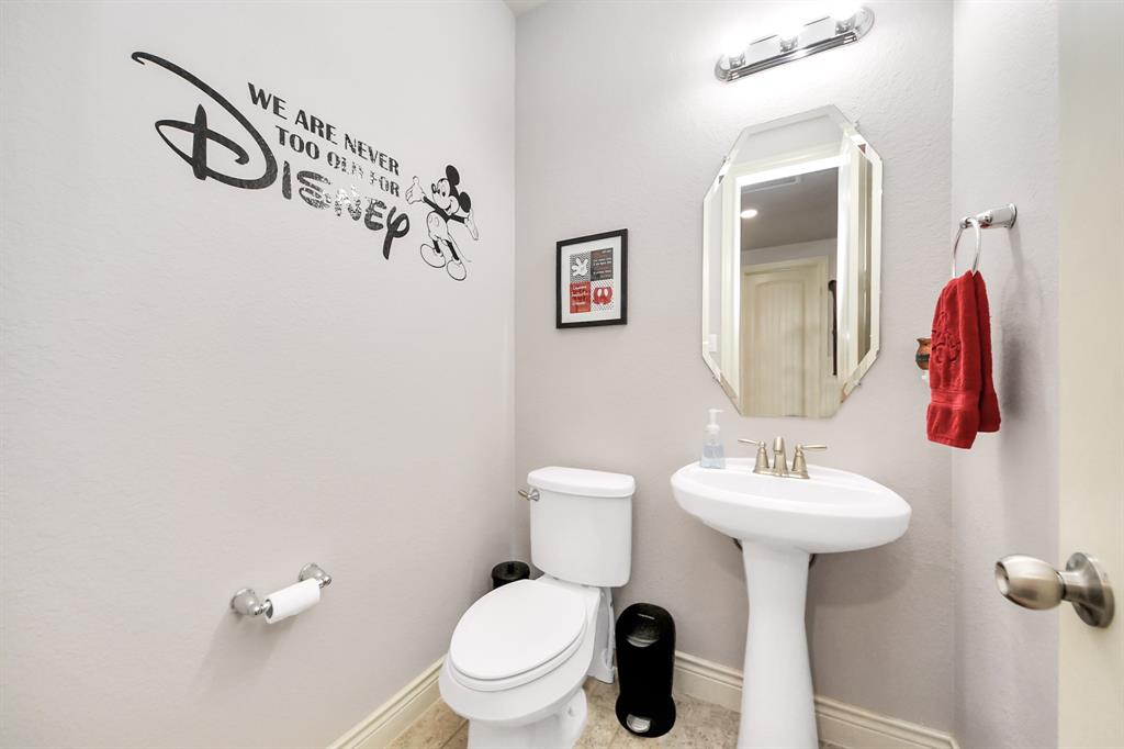 745 Somerset Landing Lane, League City, Texas image 33