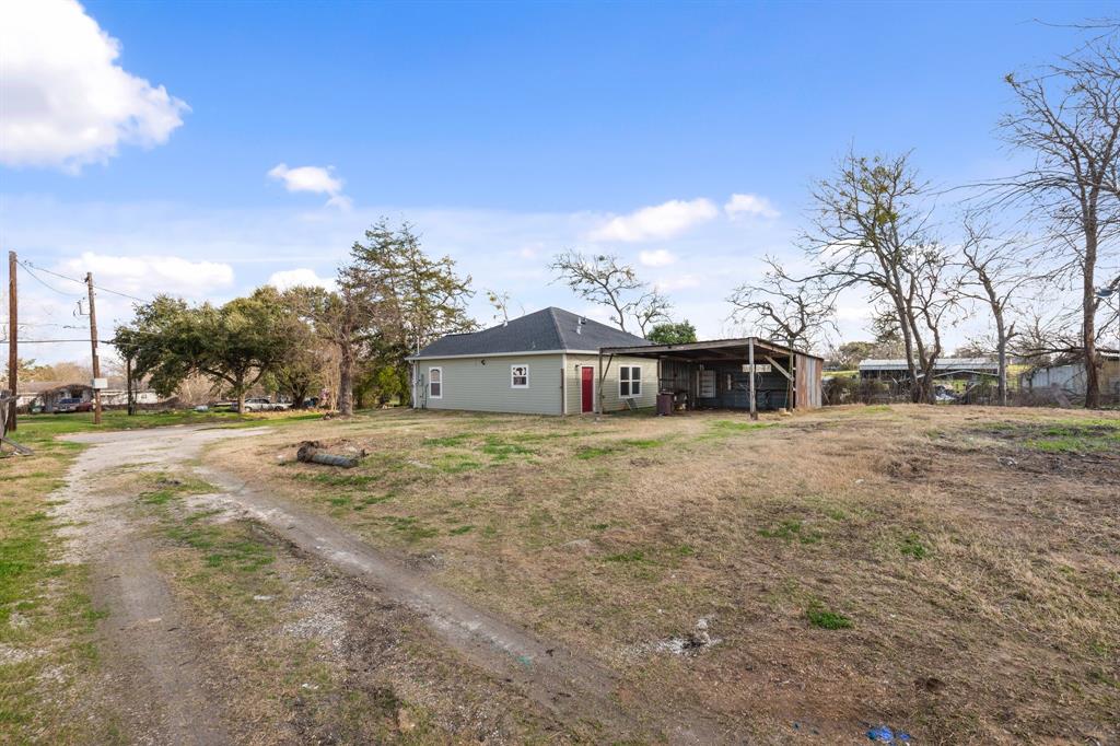 2306 Old Chappell Hill Road, Brenham, Texas image 11