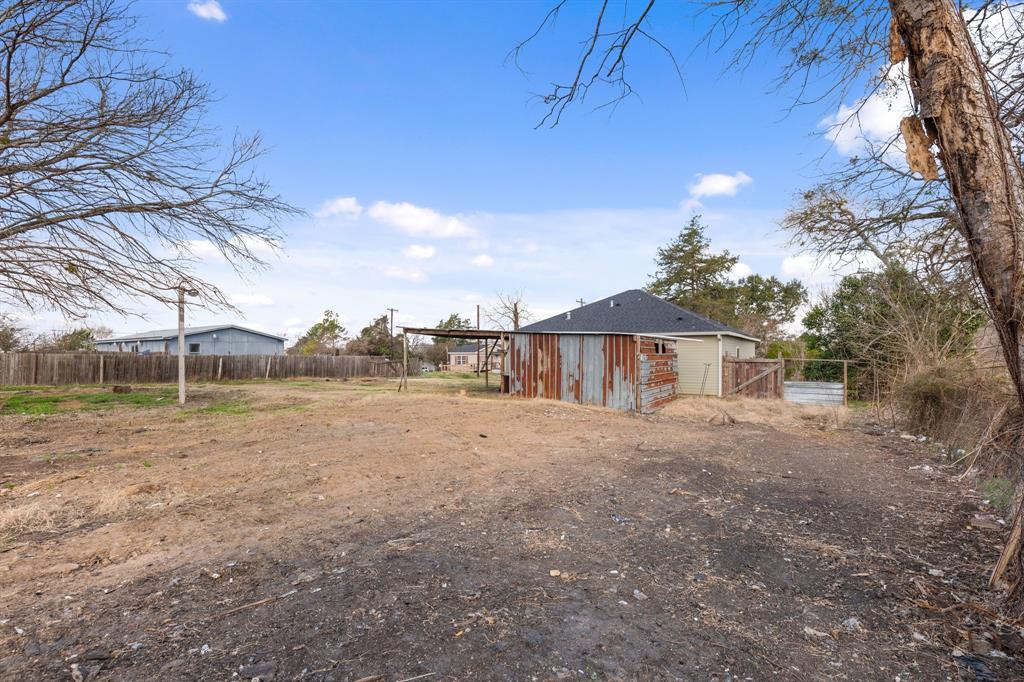 2306 Old Chappell Hill Road, Brenham, Texas image 9