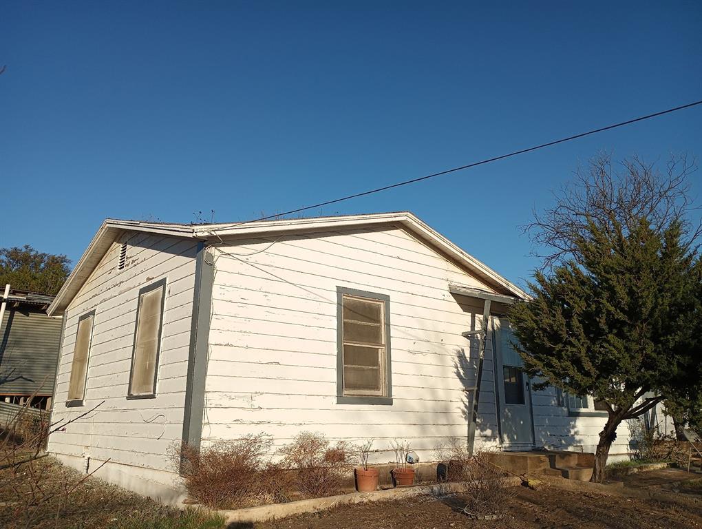 204 Rock Avenue, Sonora, Texas image 8