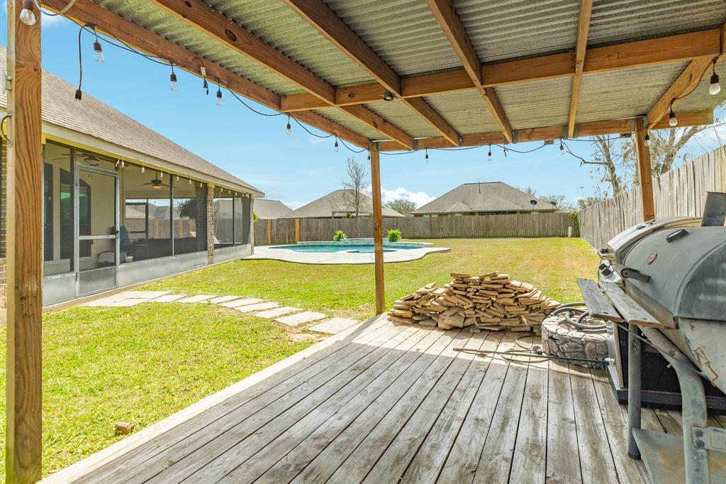 105 Jay Court, Richwood, Texas image 23
