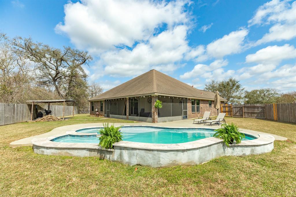 105 Jay Court, Richwood, Texas image 25