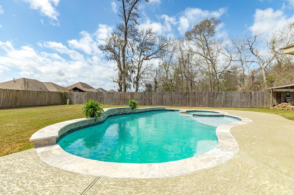 105 Jay Court, Richwood, Texas image 26