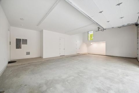 listing image 43